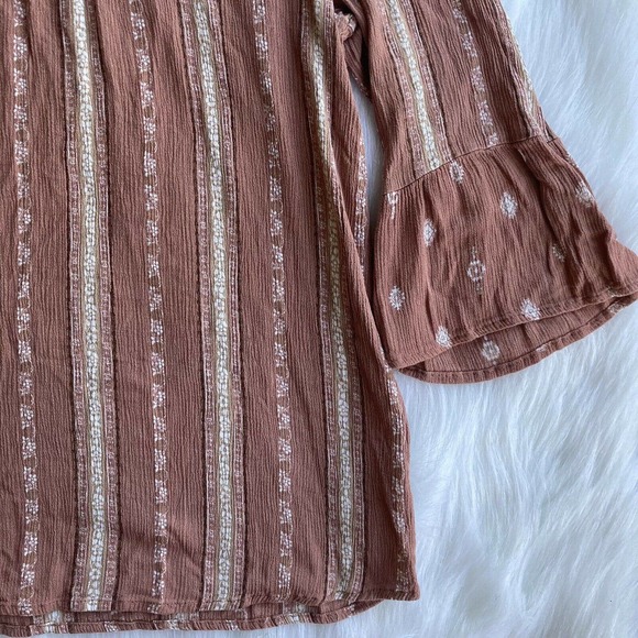 Tutta Bella Maternity Blouse Sz M 3/4 Flared Sleeve Peasant Hippie Boho Neutral - Picture 3 of 6